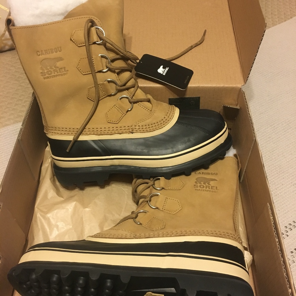 BRAND NEW Sorel Caribou Boots sz 8
